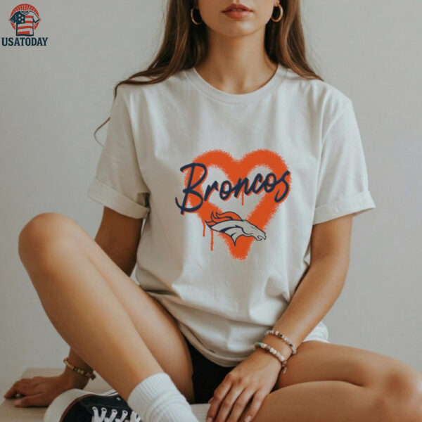 Denver Broncos Spray Heart Boxy T Shirt