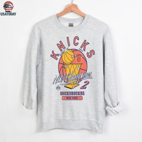 New York Knicks Mitchell & Ness Cream Hardwood Classics Champions Vintage T Shirt