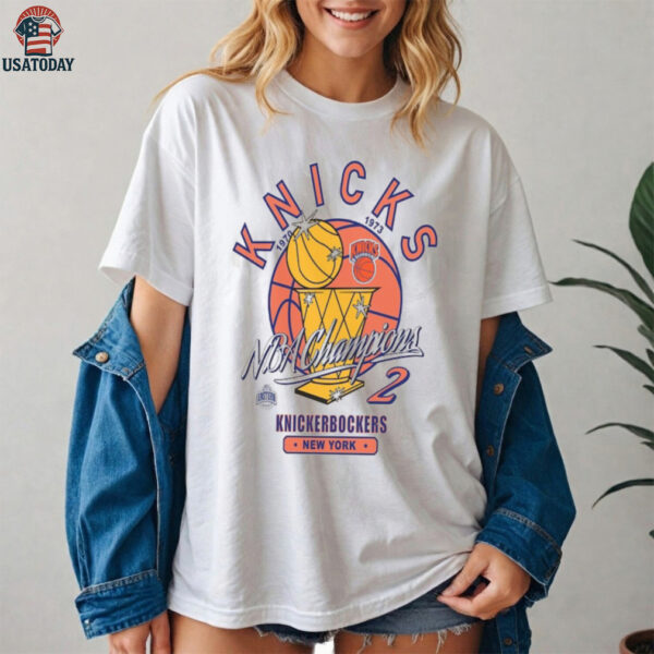 New York Knicks Mitchell & Ness Cream Hardwood Classics Champions Vintage T Shirt