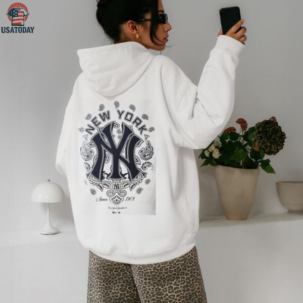 New York Yankees New Era Paisley Shirt