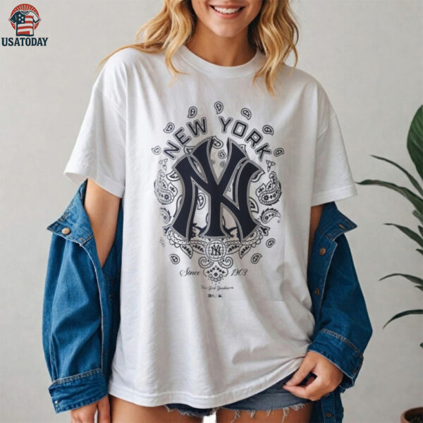 New York Yankees New Era Paisley Shirt