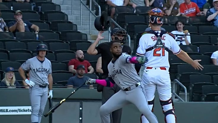 Robles Speaks Out Mariners Outfielder Apologizes After 10 Game Ban