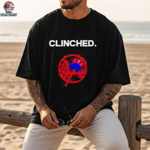 Clinched New York Yankees shirt