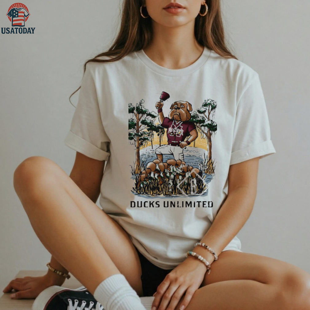 Ducks Unlimited Mississippi State Bulldogs football mascot natural funny shirt Ducks Unlimited Mississippi State Bulldogs football mascot natural funny shirt