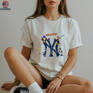 New York Yankees Looney Tunes cartoon character mashup shirt New York Yankees Looney Tunes cartoon character mashup shirt