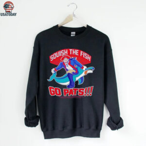 Squish the fish go pats New England Patriots hit Miami Dolphins shirt