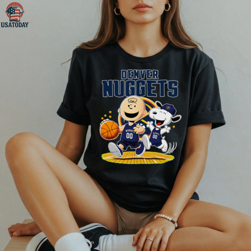 Denver Nuggets X Charlie Brown And Snoopy Playing Basketball Shirt Denver Nuggets X Charlie Brown And Snoopy Playing Basketball Shirt
