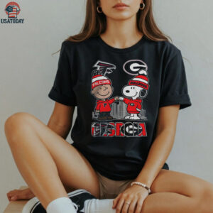 Georgia Bulldogs and Falcons Shirt Snoopy & Charlie Brown Skyline Graphic Tee