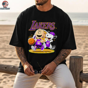 Los Angeles Lakers X Charlie Brown And Snoopy Playing Basketball Shirt