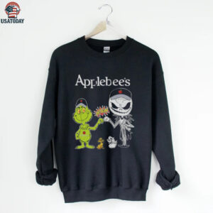 Official Applebee’s Merch Grinch And Jack Skellington Fist Bump Applebee’s Halloween Hoodie