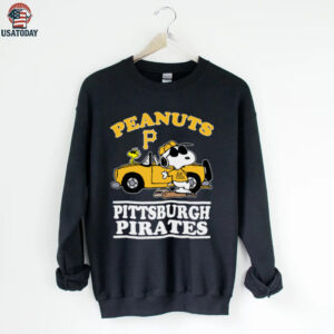 Pittsburgh Pirates Snoopy Peanuts Car Baseball T Shirt