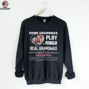Some grandmas play bingo real grandmas watch Atlanta Falcons football diamond heart shirt