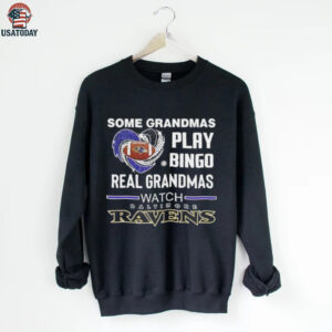Some grandmas play bingo real grandmas watch Baltimore Ravens football diamond heart shirt
